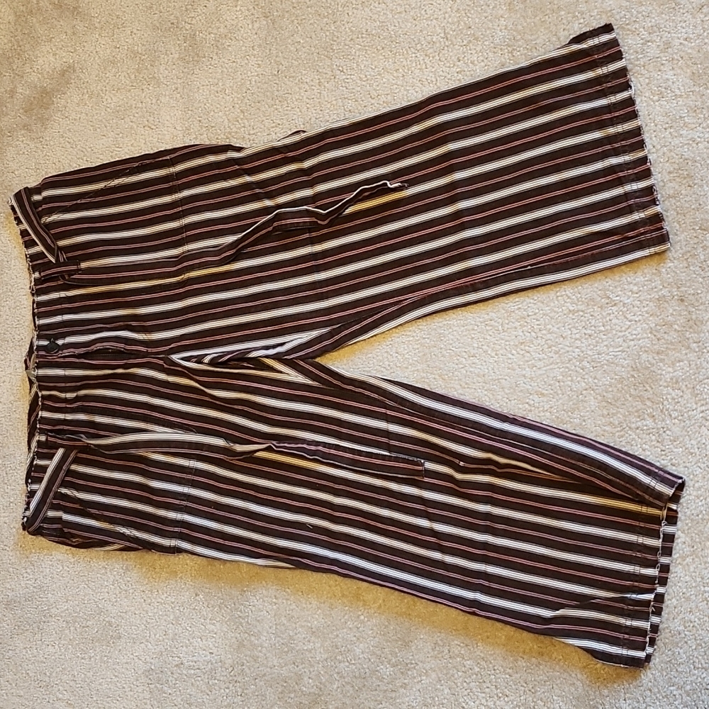 American Eagle Outfitters size 12 stripped brown capris w belt